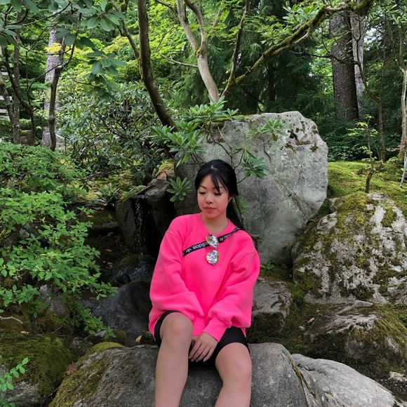 Meet your Posher, Kristine - Picture 1 of 1